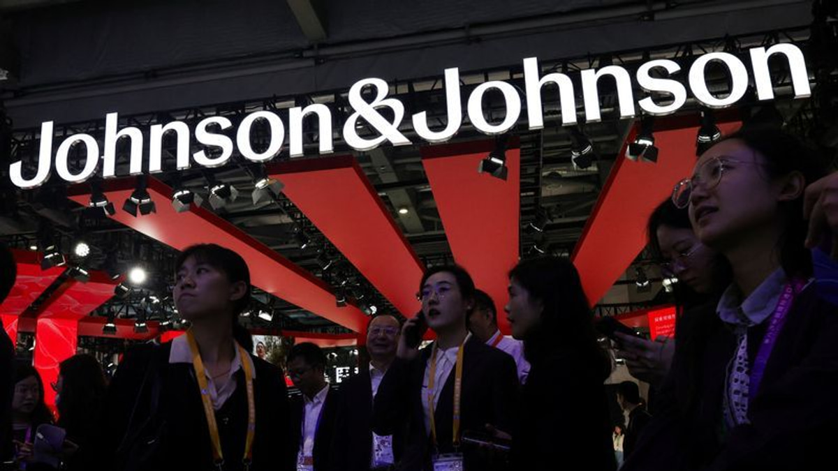Johnson & Johnson Launches Ottava Robotic Surgery System in US Market