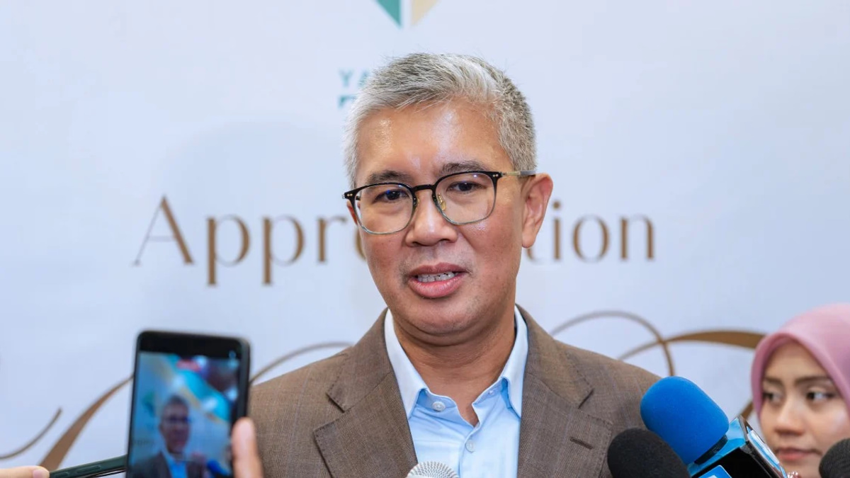 Tengku Zafrul Signals Intent to Run in Selangor for General Election 16