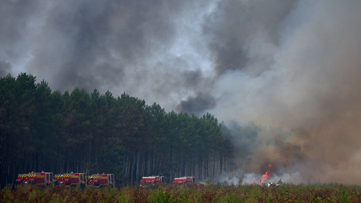 France's Wildfire Crisis Deepens: Over 85 Firefighters Injured as Massive Blazes Continue