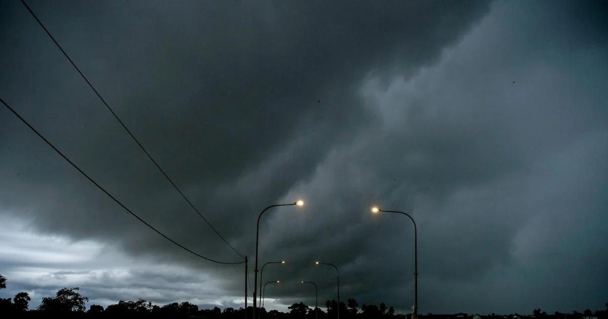 Heavy Downpours and Thunderstorms Forecast Across Malaysia This Afternoon