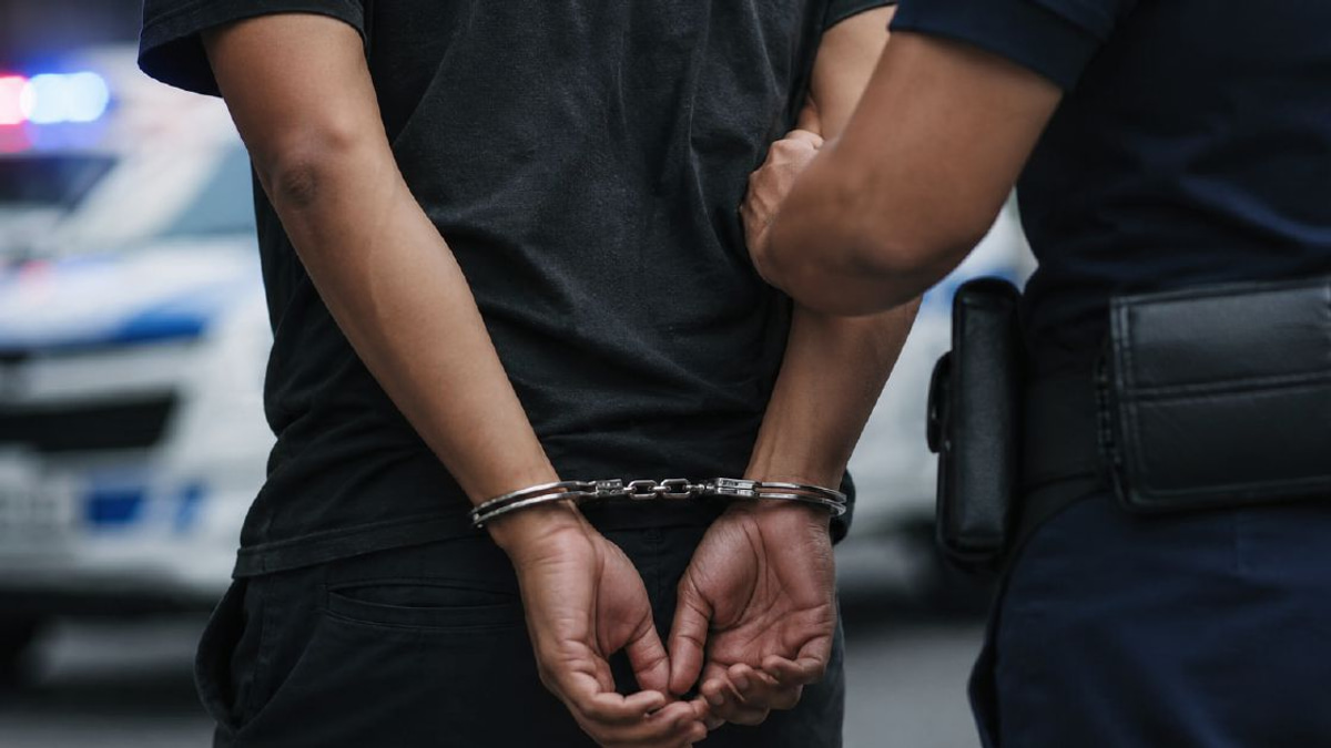 Man arrested after attempted bank van robbery in Klang, police recover stolen shotgun
