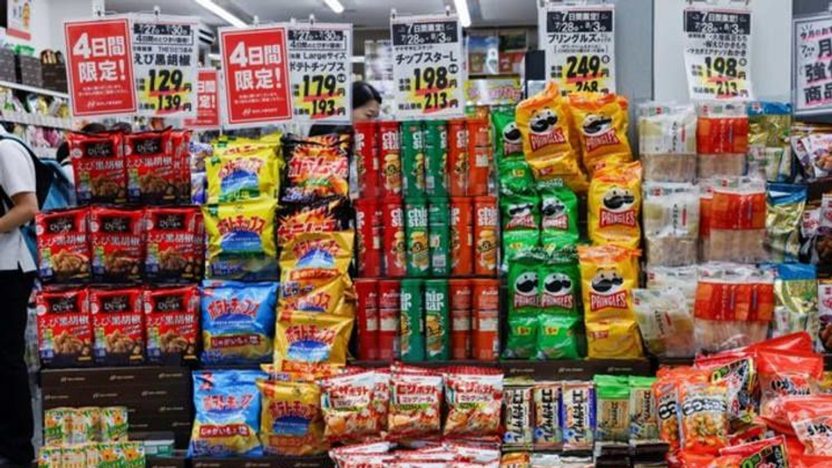Japan Slashes Food Tax to Combat Inflation, Setting Precedent After Three Decades
