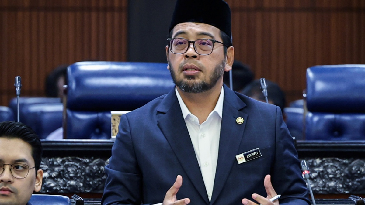 Ismail Sabri Must Explain Withholding of Tabung Haji RCI Report, Says Zulkifli