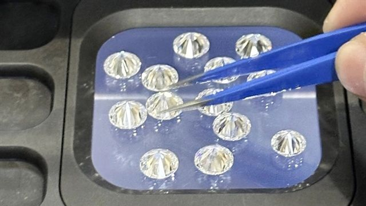 Indian National to Face Trial in Ho Chi Minh City Over Diamond Smuggling Network