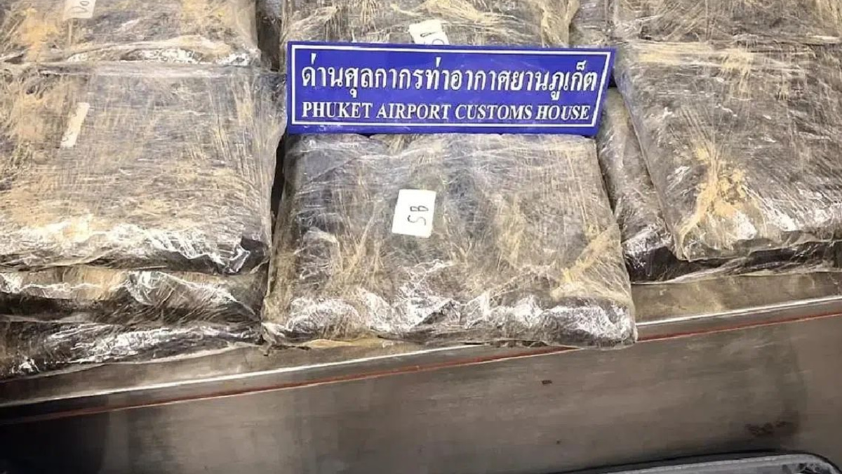 Two Women Arrested at Phuket Airport with Over 32kg of Cannabis