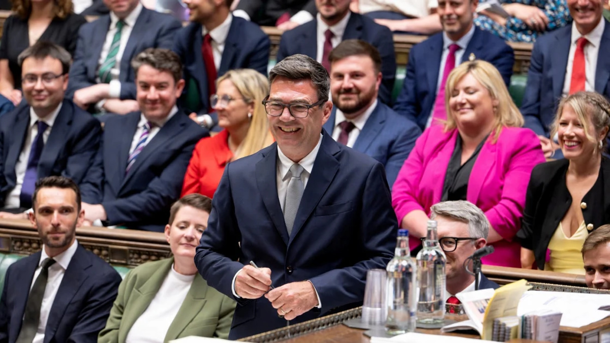 Andy Burnham: Labour's Northern Power Broker Eyes the Top Job