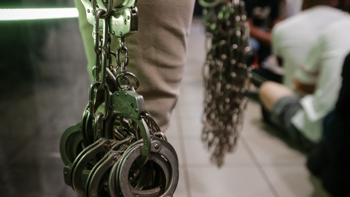 Twelve Malaysian Police Officers Arrested Over Alleged RM2 Million Extortion Scheme Targeting Chinese National