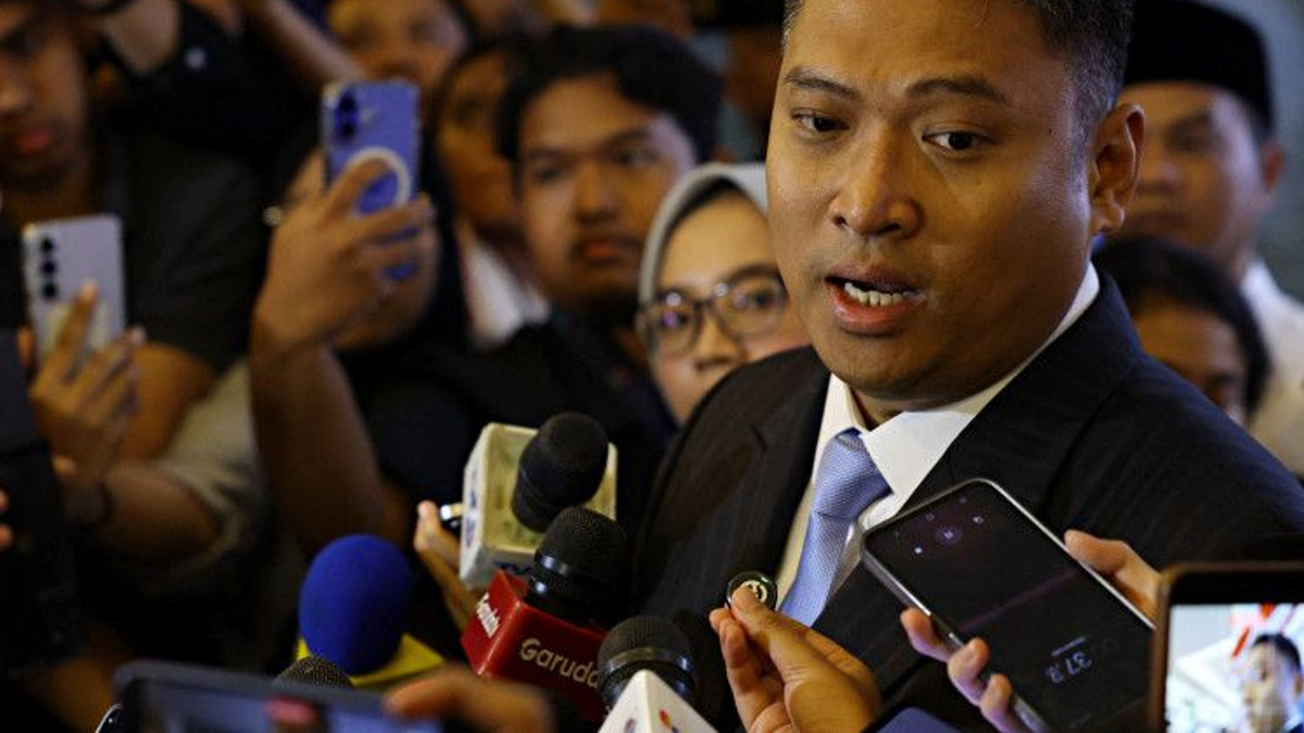 Prabowo's Flagship Meals Programme Faces Fresh Crisis as Agency Chief Steps Down