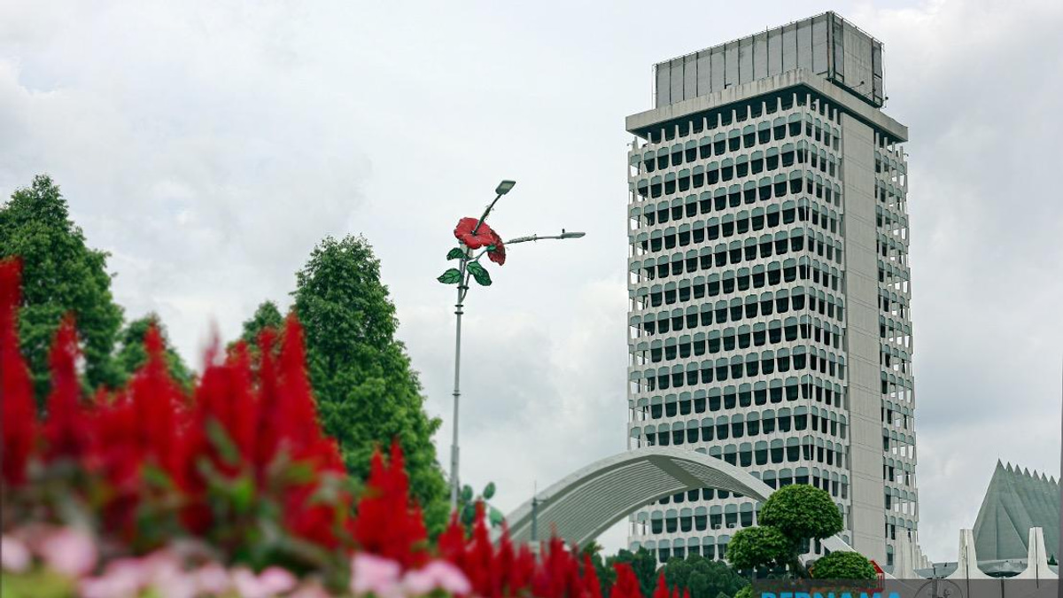 Parliament Reconvenes Monday With Constitutional Amendments and Road Safety Overhaul in Focus