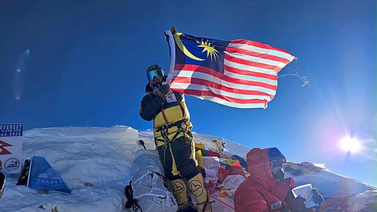 Malaysian Climber Khafiz al Kicok Conquers Mount Everest at 49, Joins Elite Three 8,000m-Peak Club