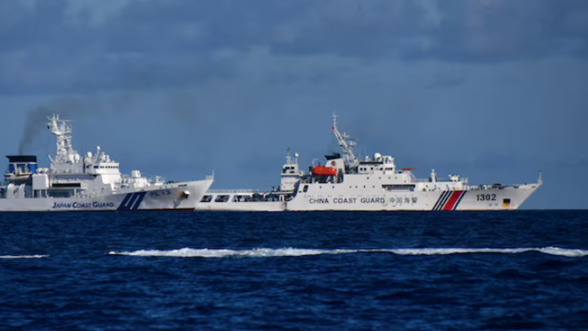 Japan Expels Chinese Coast Guard Ships from Senkaku Waters Amid Rising Tensions