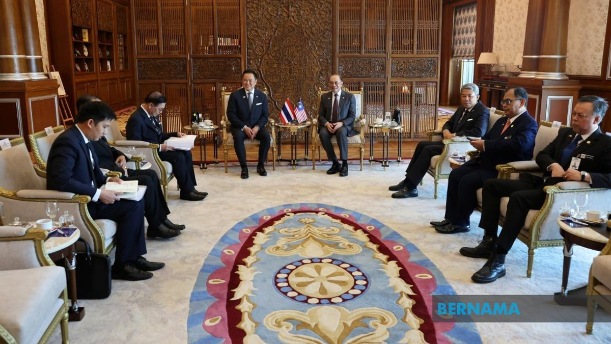 Malaysia Advocates Dialogue Over Military Force in Myanmar; Thailand Key to Regional Stability