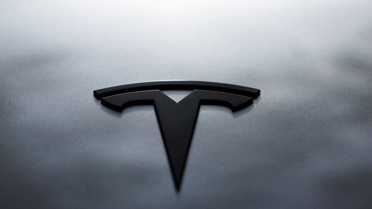 US Safety Regulator Rejects Tesla's Bid to Avoid Headlight Recall on Nearly 20,000 Vehicles
