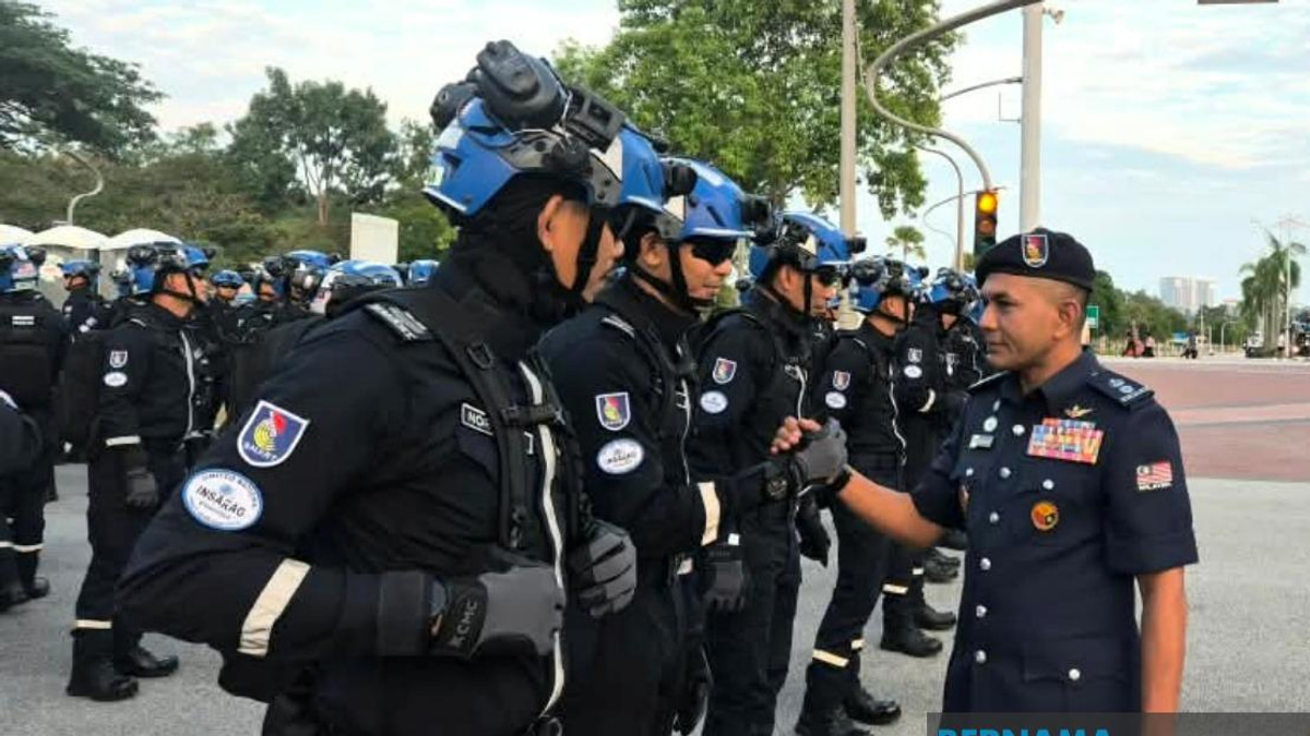 Malaysia's Disaster Response Team Primed for Nepal Rescue Mission, Awaiting Government Clearance