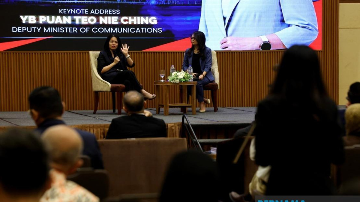 Civil Servants Must Avoid Inappropriate Language and 3R Issues, Says Teo