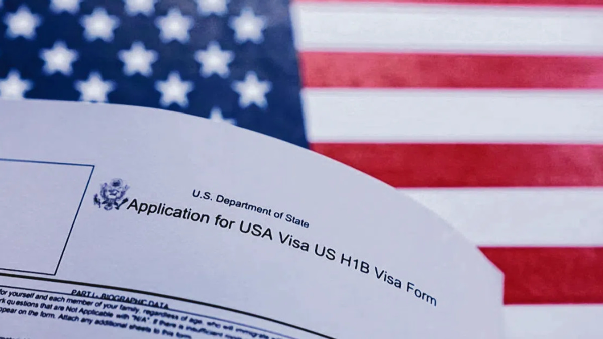 Trump's H-1B Restrictions Push Global Tech Talent Away from America, Back to Asia