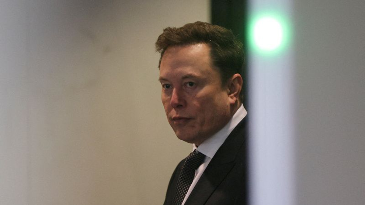 US Judge Approves Musk-SEC Settlement Despite Serious Doubts Over Fairness