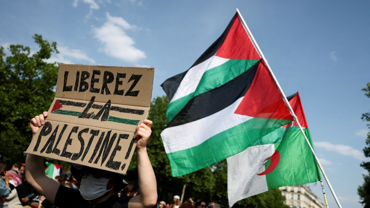 Palestinian Economy Faces Severe Crisis as Israel Withholds $5 Billion in Tax Revenues