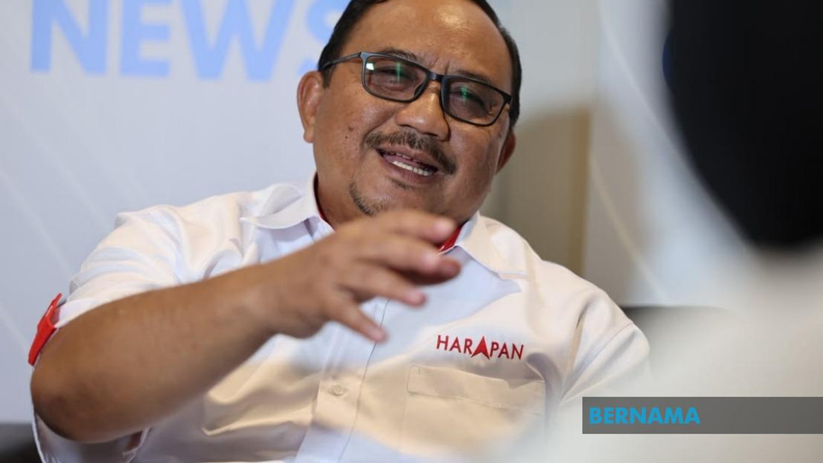 Onn Abu Bakar Proposes Wireless System To Bridge Digital Divide In Senggarang