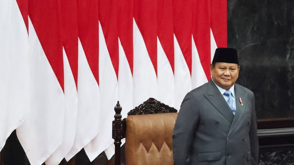 Prabowo Faces Critical Budget Moment as Indonesian Economy Stumbles