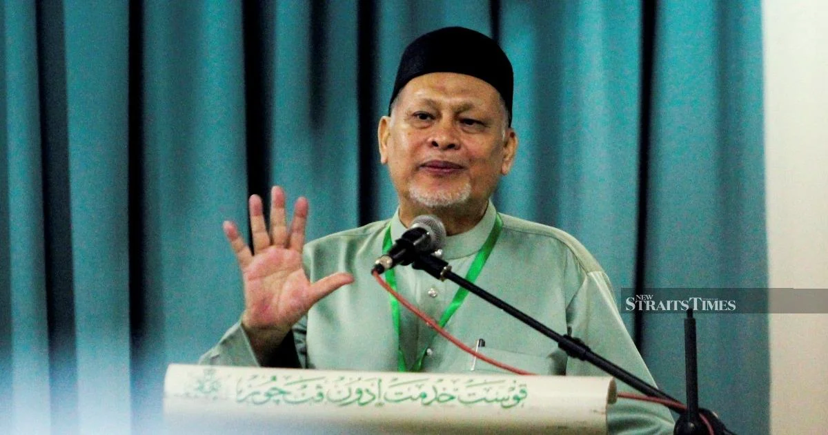 PAS Criticises Muhyiddin's Swift Decision on Perikatan Nasional Logo Usage
