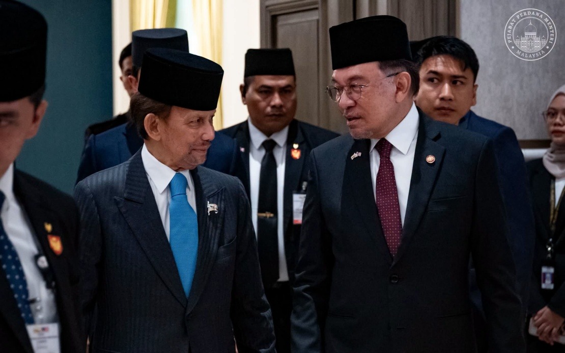 Anwar Thanks Brunei Sultan For Prayers Following Health Procedure