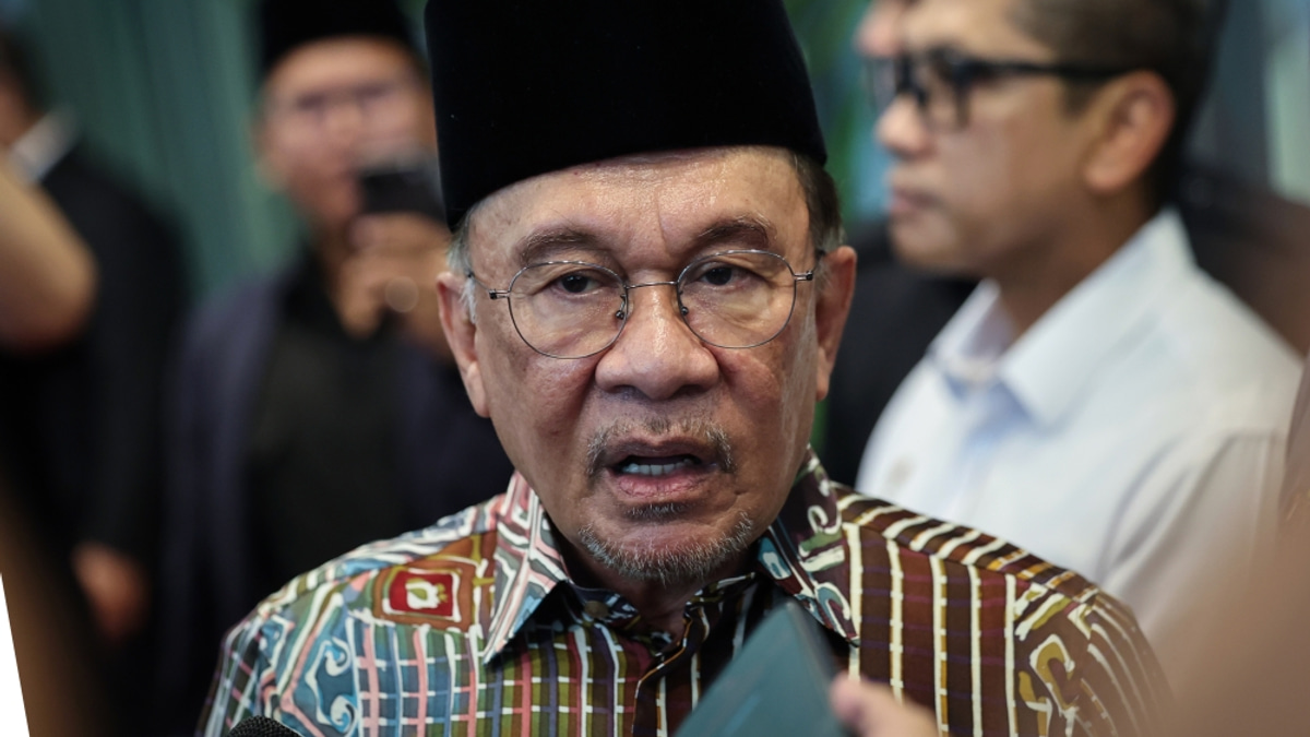 PM Anwar orders comprehensive investigation into deaths of three Beaufort police officers