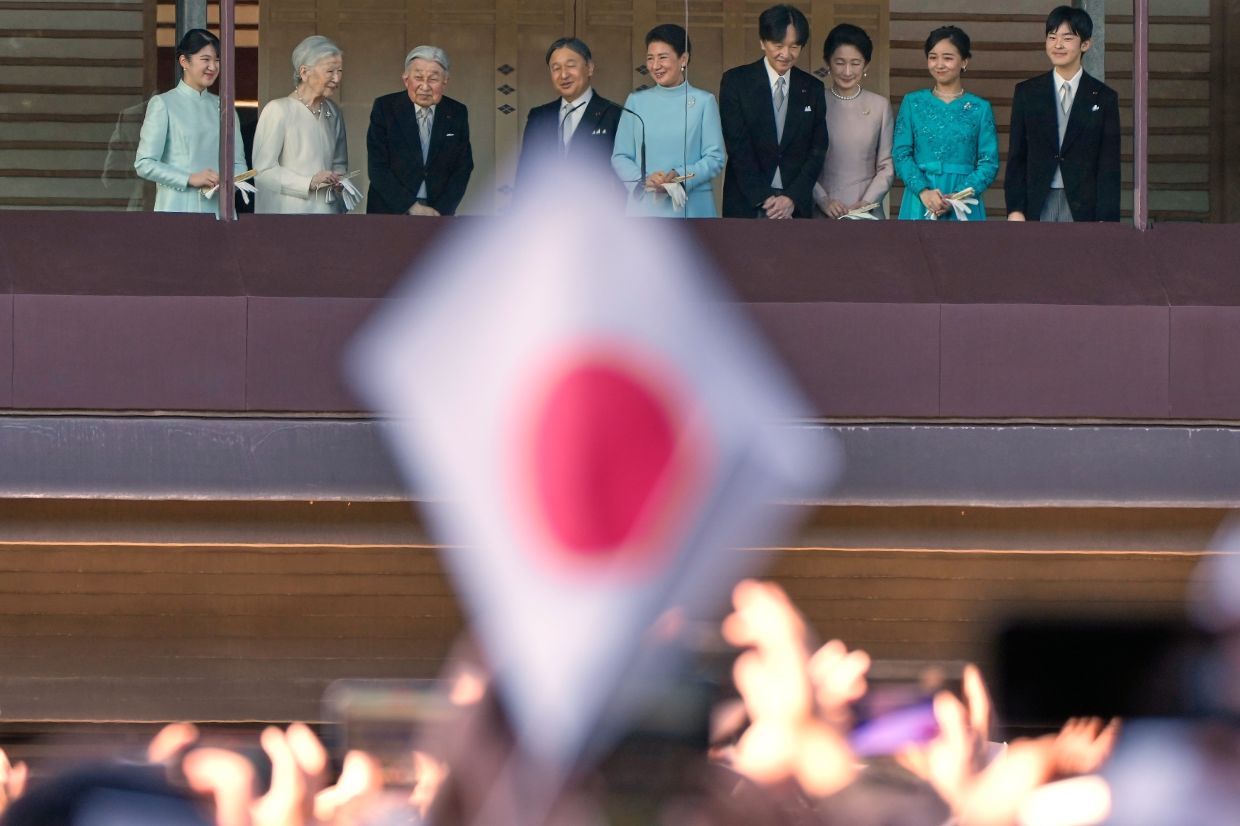 Japan Tightens Imperial Rules but Keeps Female Succession Door Firmly Shut