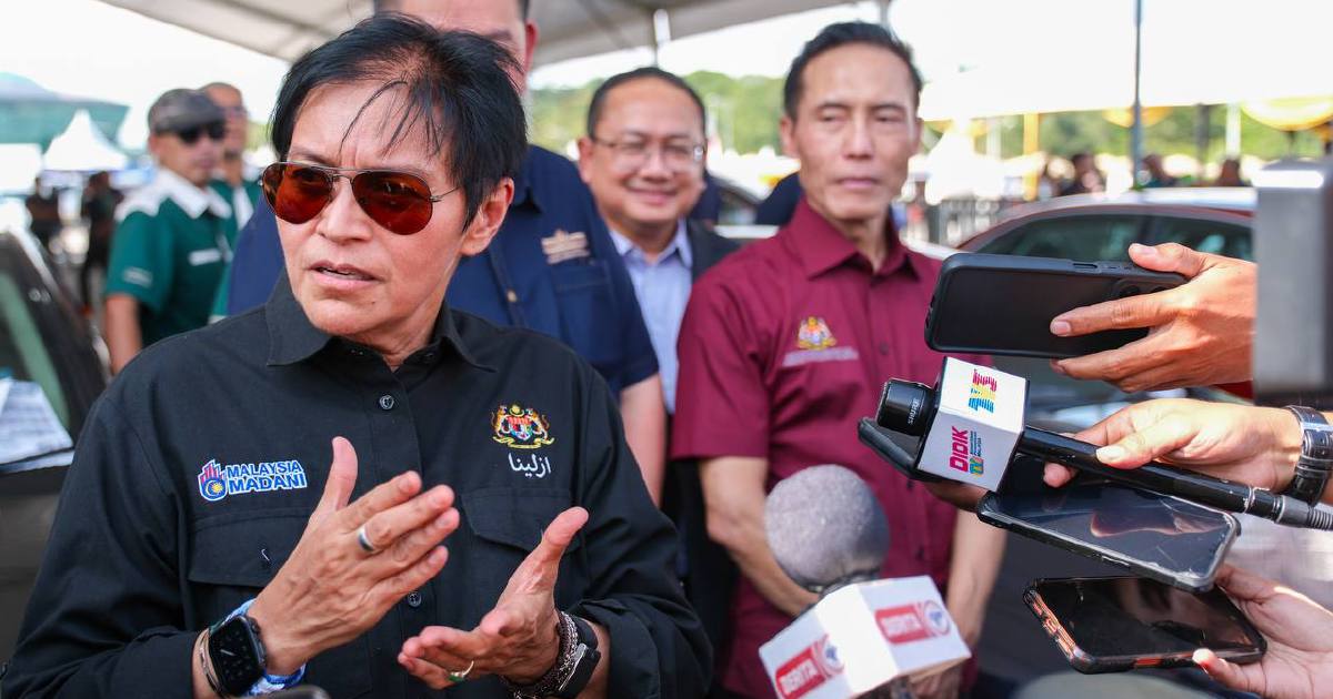 Azalina Expects Broad Support for Constitutional Overhaul Splitting AG and Prosecutor Roles