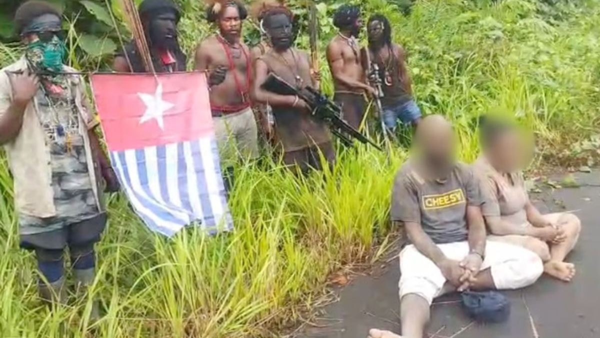 West Papua Separatists Execute Three Indigenous Papuans, Escalating Internal Violence