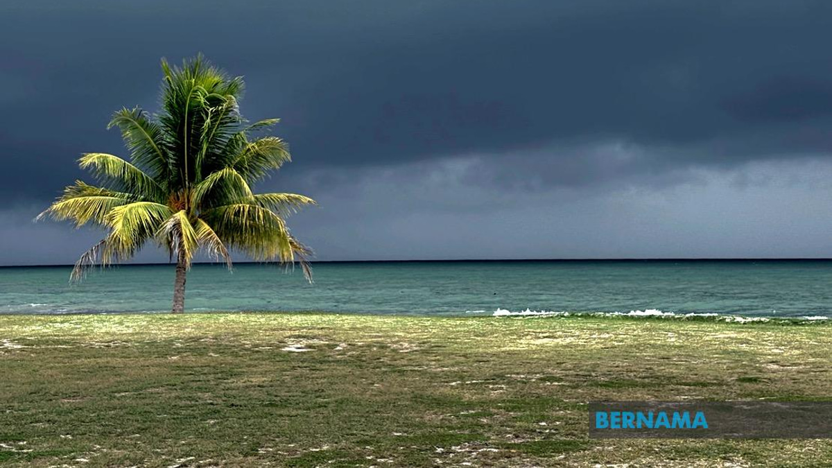 Five States Face Thunderstorms and Heavy Rain Through Late Evening