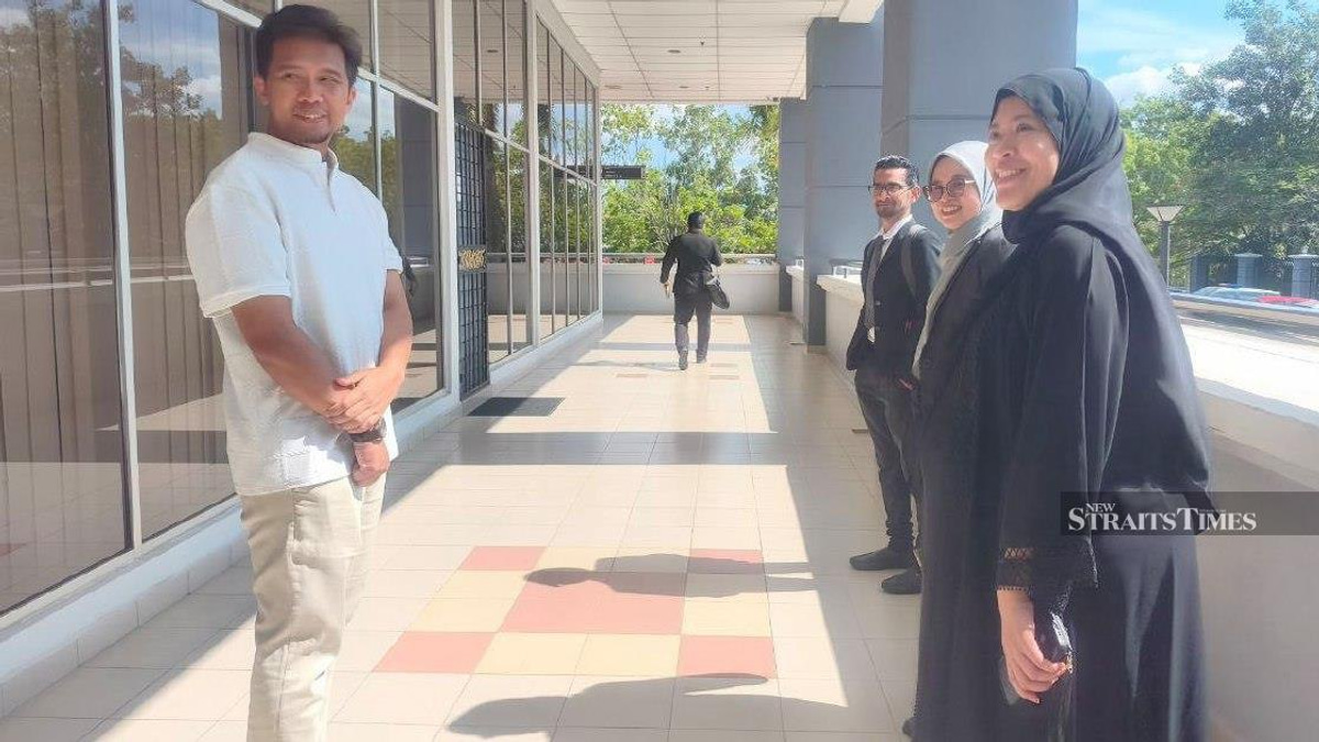 Ex-Pakatan Rantau Candidate and Spouse Charged Over Unlicensed Clinic