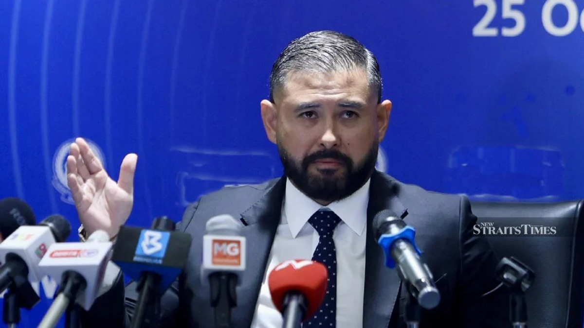 Johor's Regent Disputes 'Leakage' Claims, Points Finger at Federal Revenue Drain