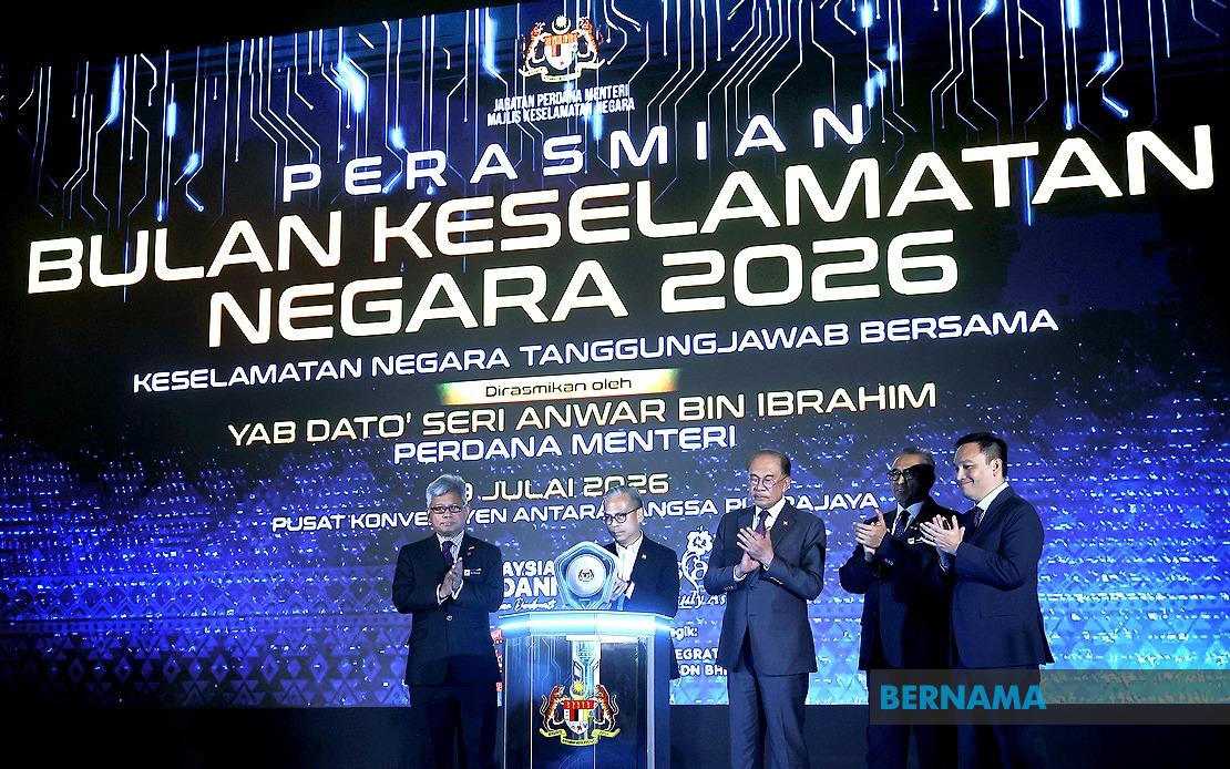 PM Anwar Warns Against Divisive Sentiments as Nation Faces Evolving Security Threats