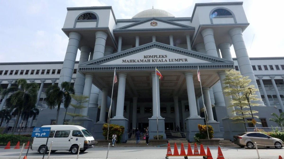 Statutory Body CEO Charged with Seven Counts of Graft Over RM1 Million Sports Facility Bribes