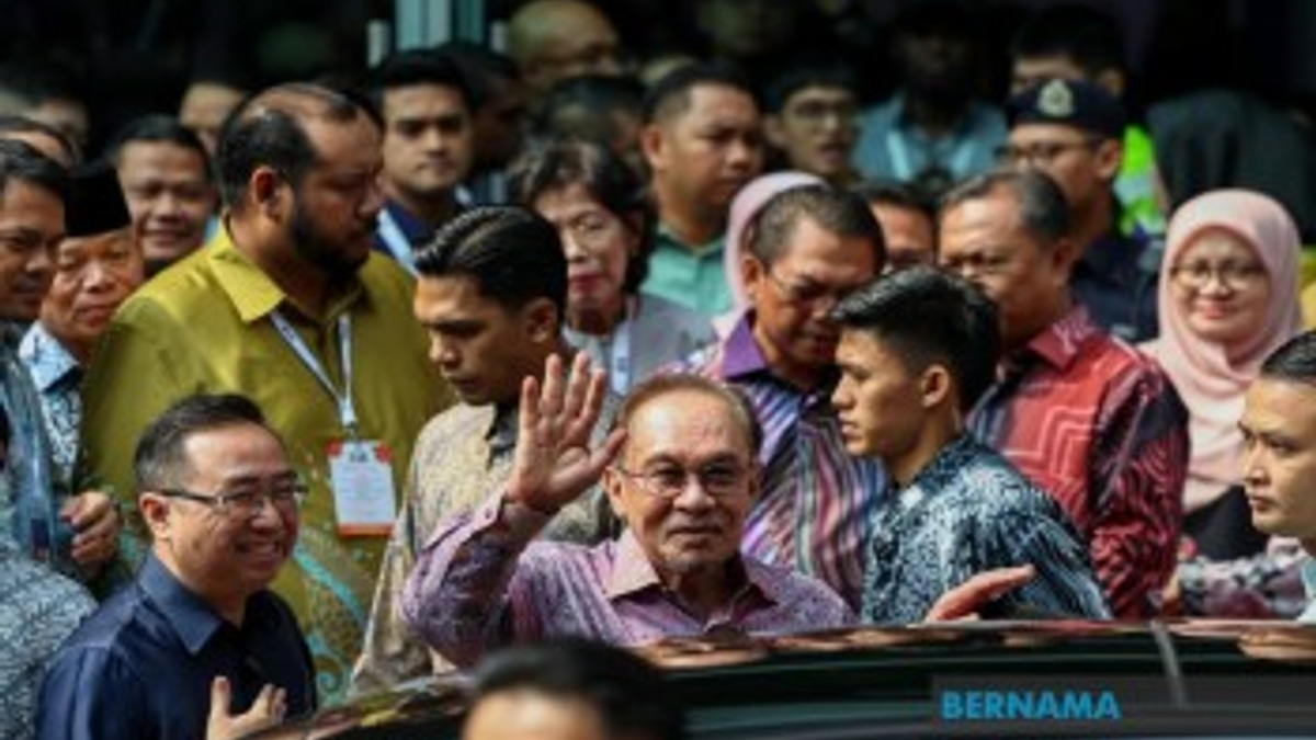 Malaysia's Six Per Cent GDP Growth Signals Economic Resilience, But PM Warns Against Revenue Misconceptions