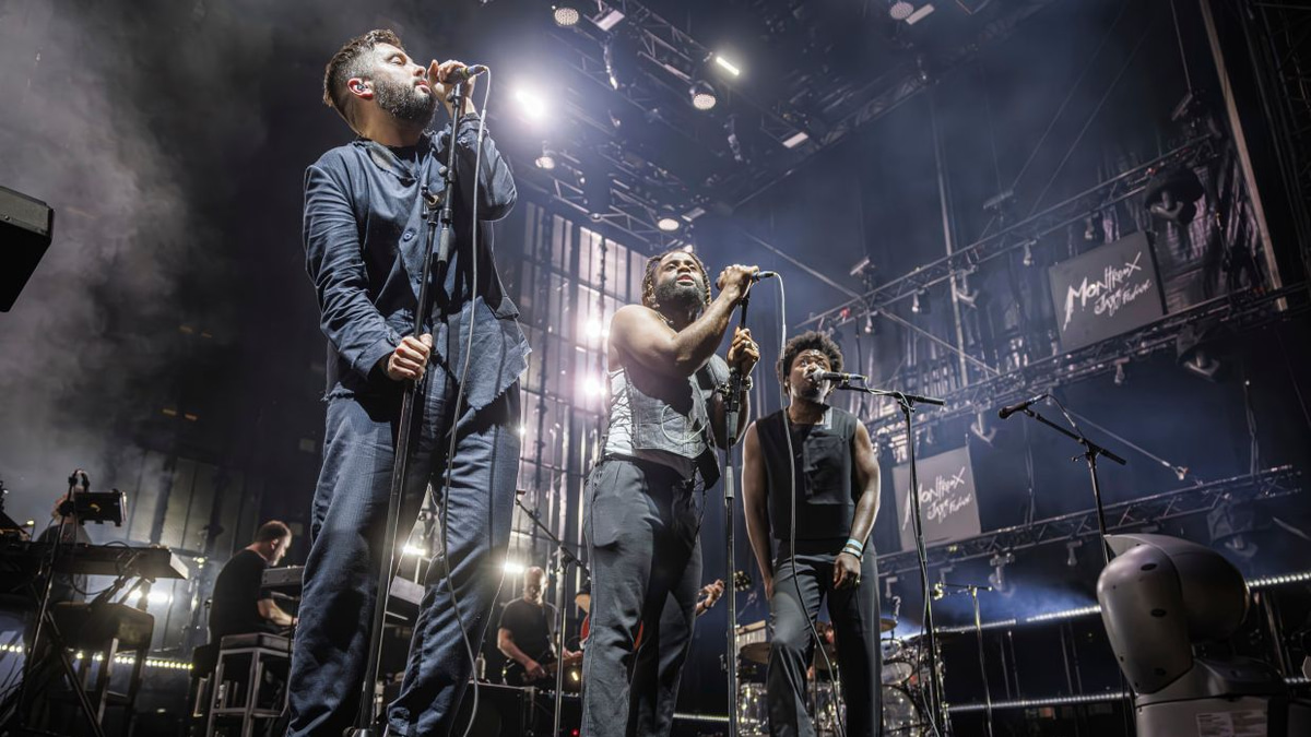 Massive Attack detained and questioned by Singapore police over Palestinian flag at concert