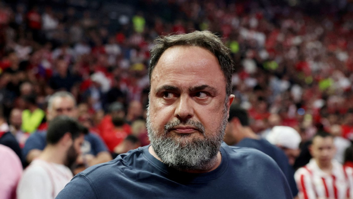 Marinakis Takes Crystal Palace to Court Over Offensive Fan Banner
