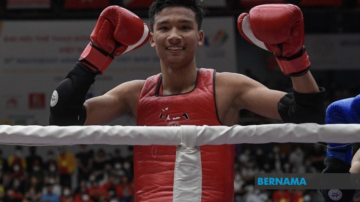 PM Anwar Rallies Support for Ahmad Nor Iman Aliff's Historic Muay Thai World Title Challenge