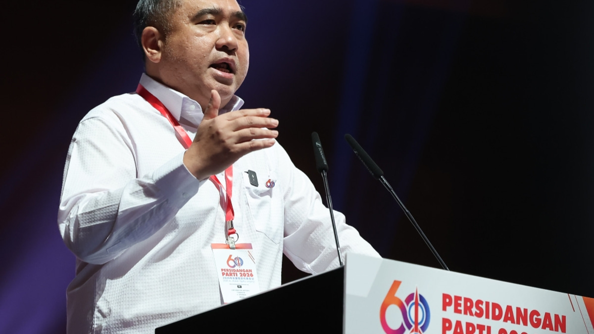 DAP Pledges Full Support for Anwar's AUKU Repeal, but Signals Push for Broader Reforms