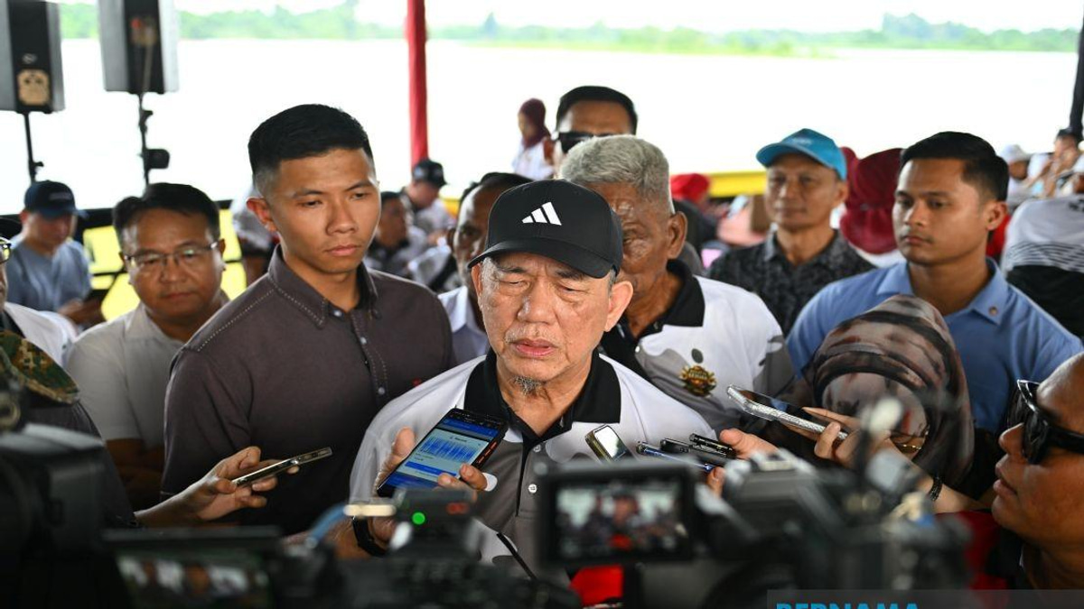 Malaysia's Energy Supply Remains Secure Despite Strait of Hormuz Tensions, Says Fadillah