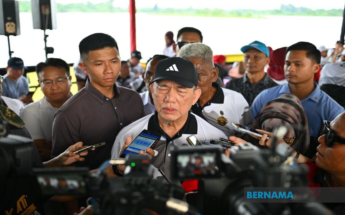 Malaysia's Energy Supply Remains Secure Despite Strait of Hormuz Tensions, Says Fadillah