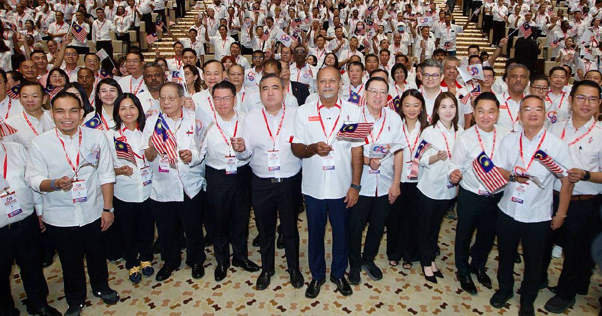 DAP Women's Leader Calls for Party to Address Government Scandals While Remaining in Unity Coalition
