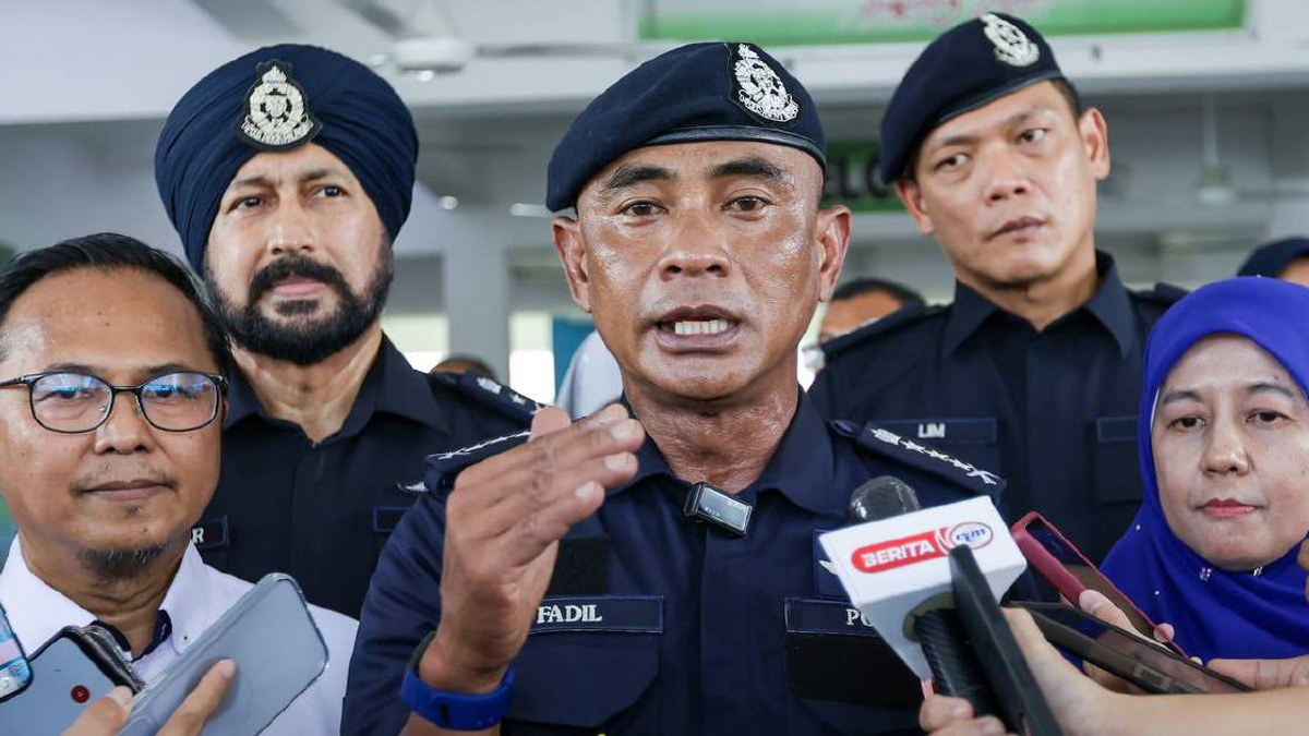 Parking Dispute Escalates Into Violence at Cheras Mall, 12 Men Arrested