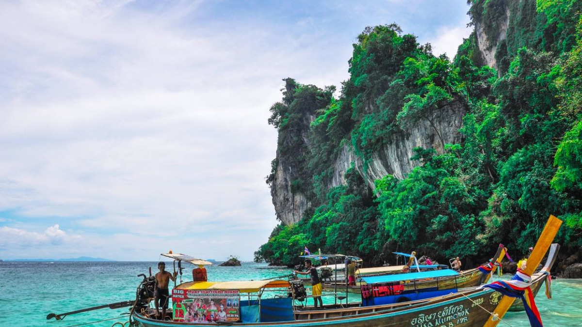Thailand Pivots Away from Mass Tourism, Betting on Wealthy Visitors and Longer Stays