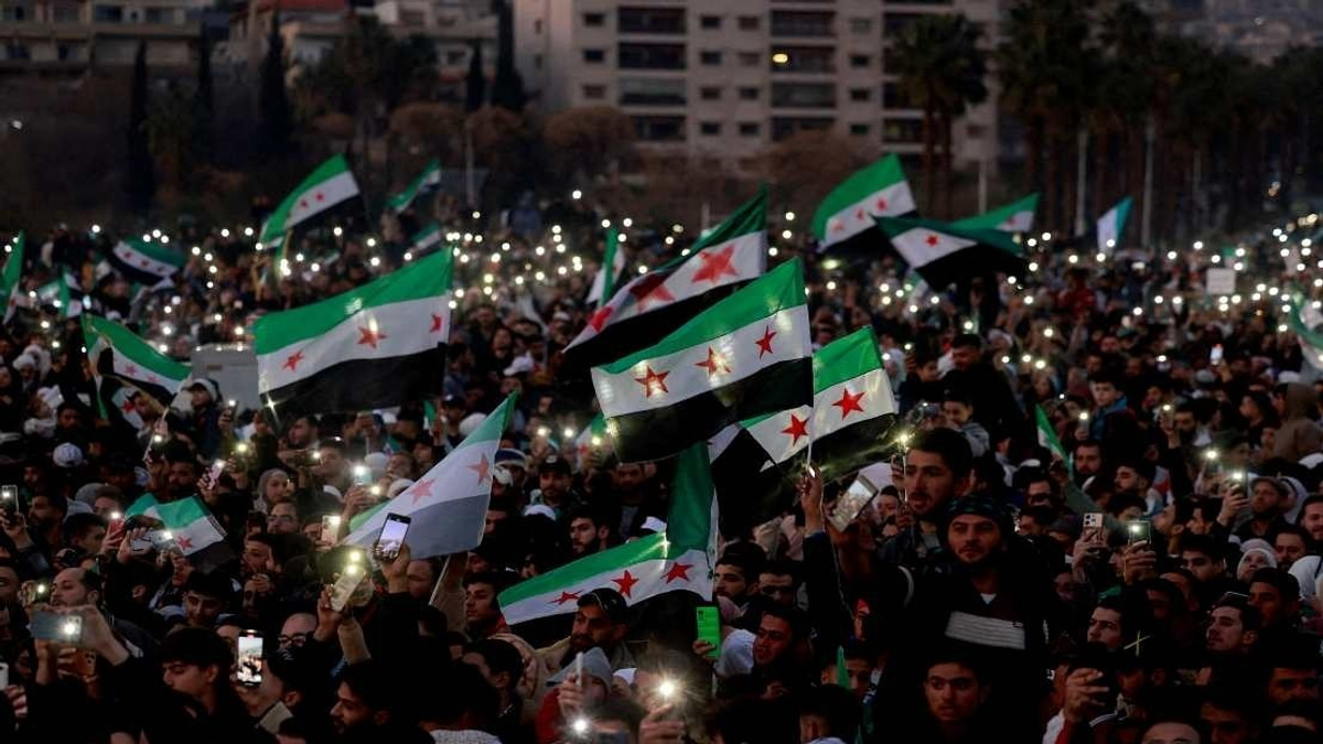 Israeli Artillery Strikes Southern Syria as Regional Tensions Persist Post-Assad