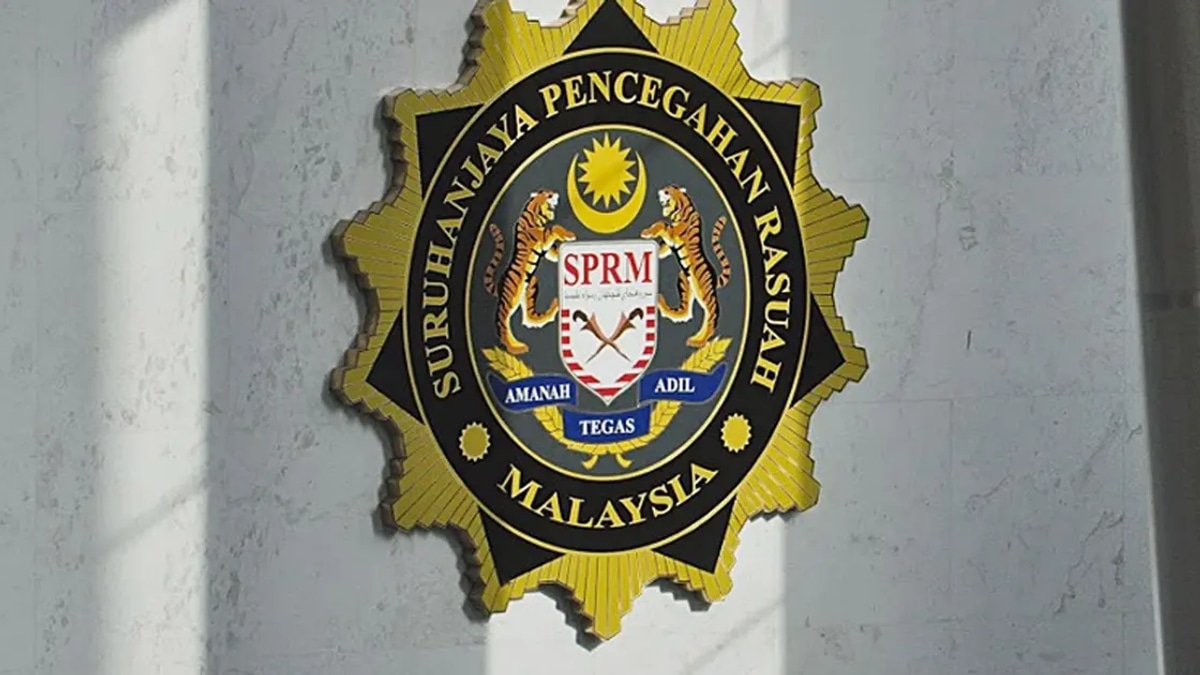 Tabung Haji share purchase under microscope as MACC grills former finance chief