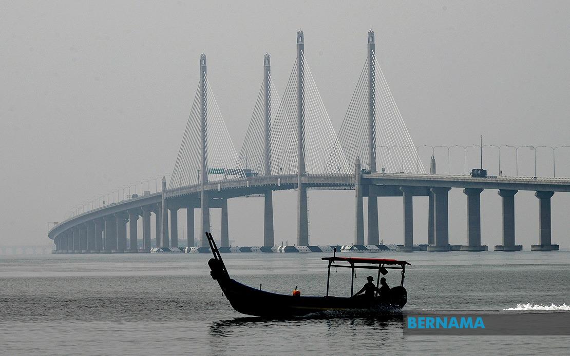 Penang to Seek Balanced Solution for Bridge Fishing Restrictions
