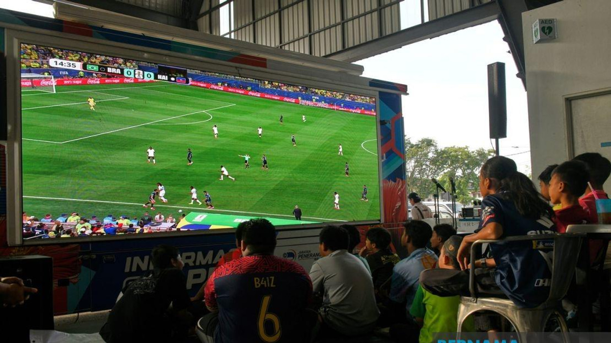 Free World Cup Broadcasts Ease Burden for Malaysian Traders and Households