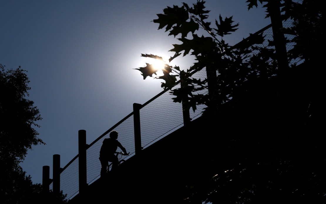 South Korea's Heat Deaths Climb to 21 as Temperatures Soar Above 39°C